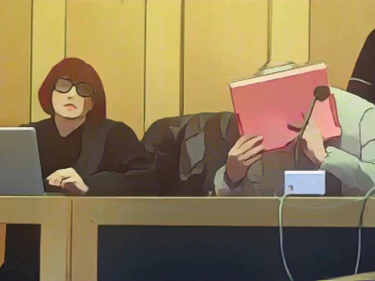 Abused wife-beater girls via Snapchat?