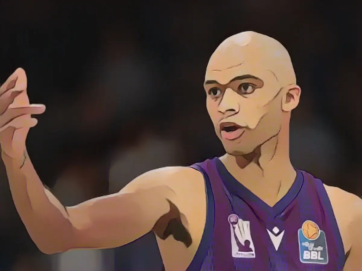 Baskets Oldenburg sign American Geno Crandall