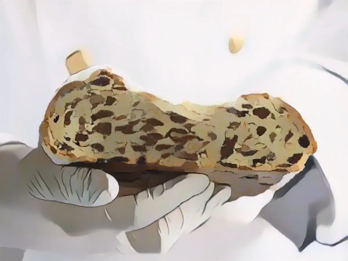 Every year again: judges rate Dresden Christmas stollen
