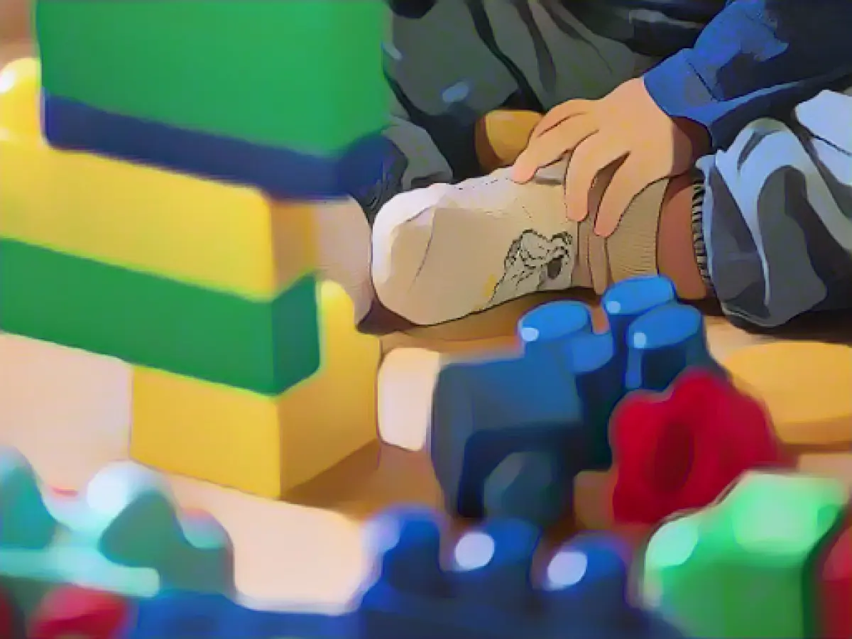 Warning strike in daycare centers and education service on