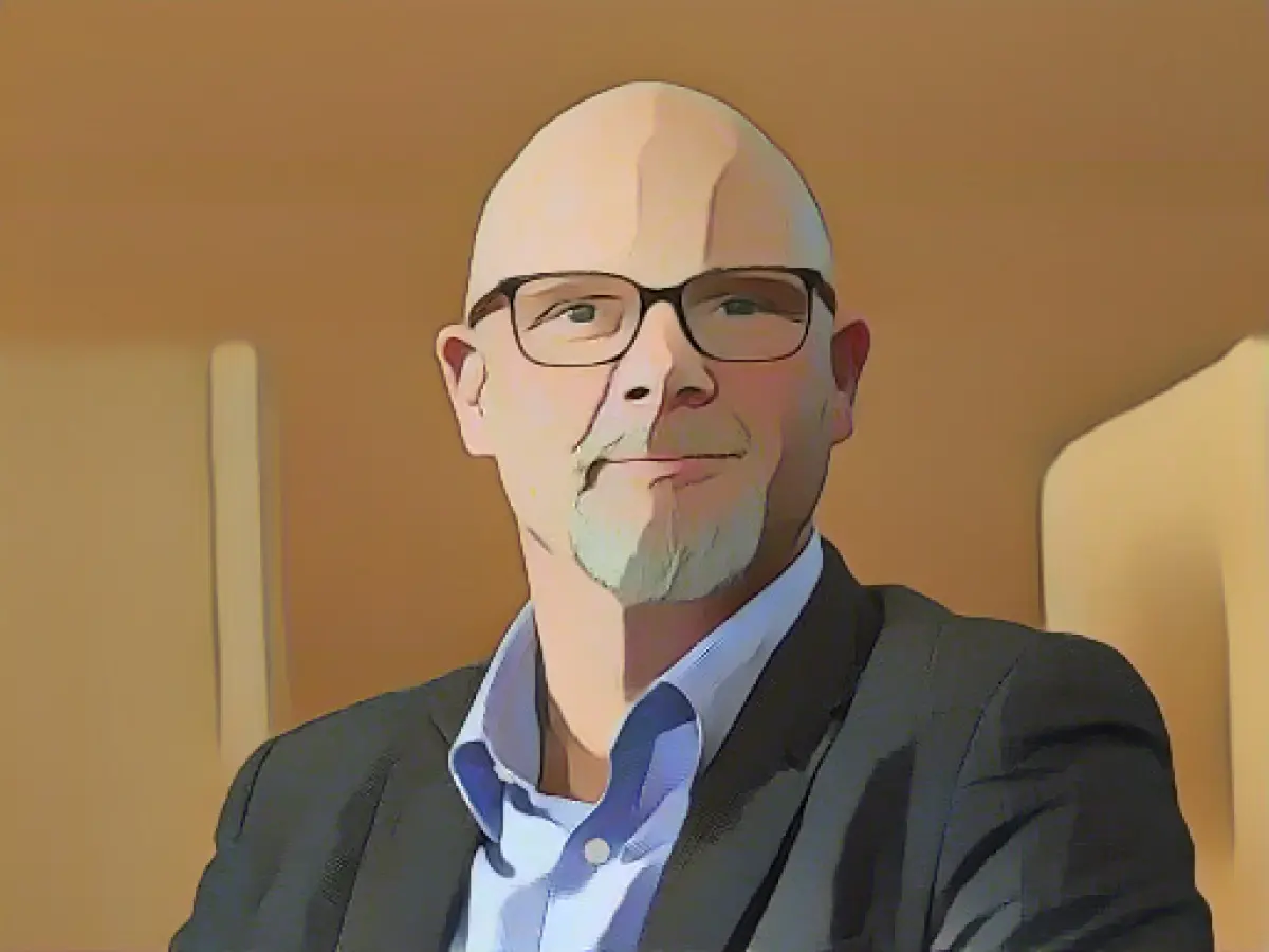 Some of those affected by GDR injustice come forward with their pensions