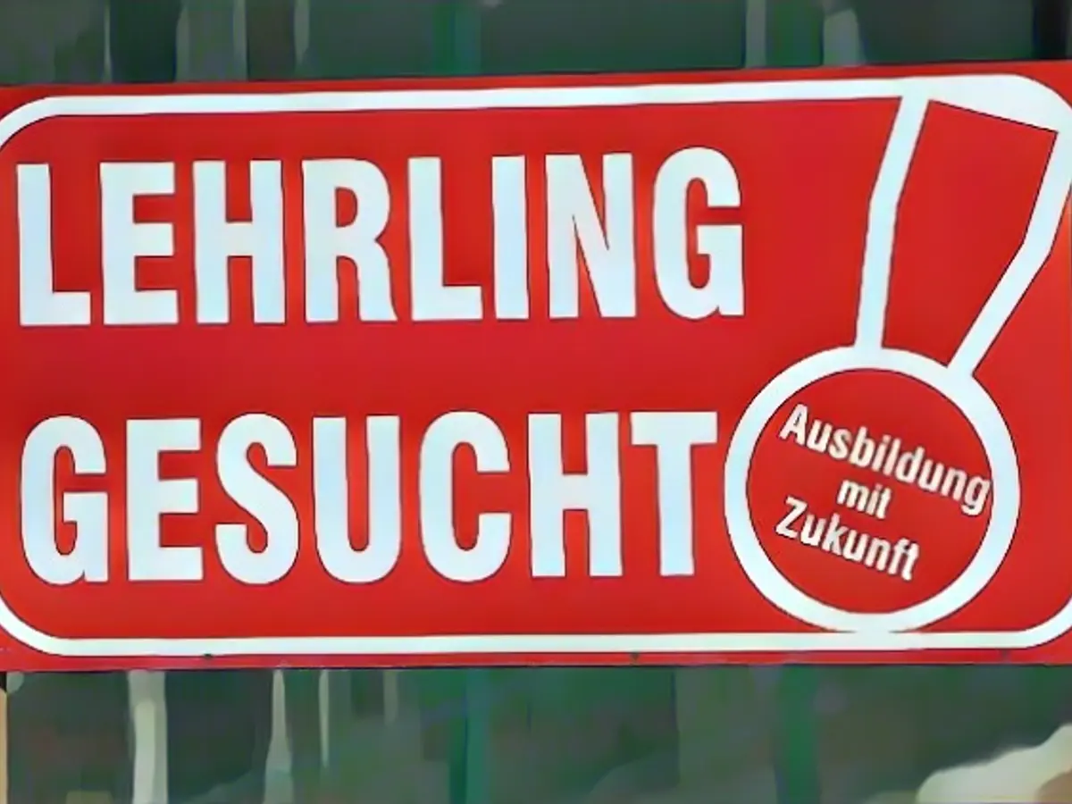 Rush at universities does not explain lack of trainees