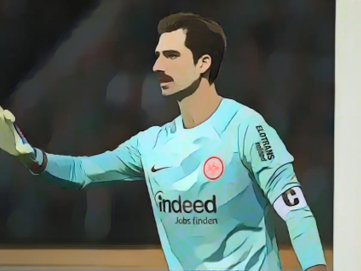 Why Eintracht goalkeeper Trapp trains with frisbees