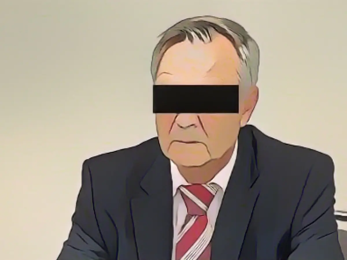 Ex-politician convicted as fraudster