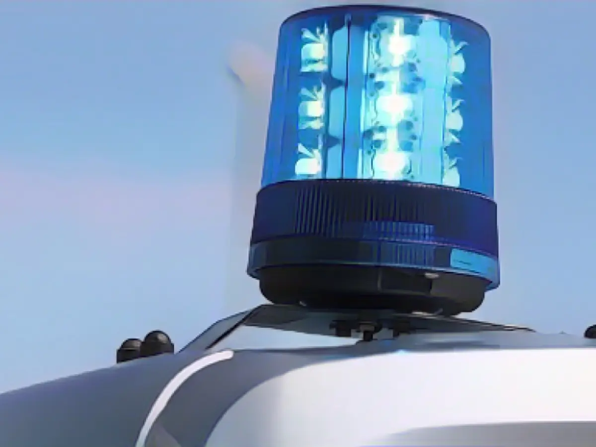 Drunk cyclist falls down a slope! Fire department rescues him