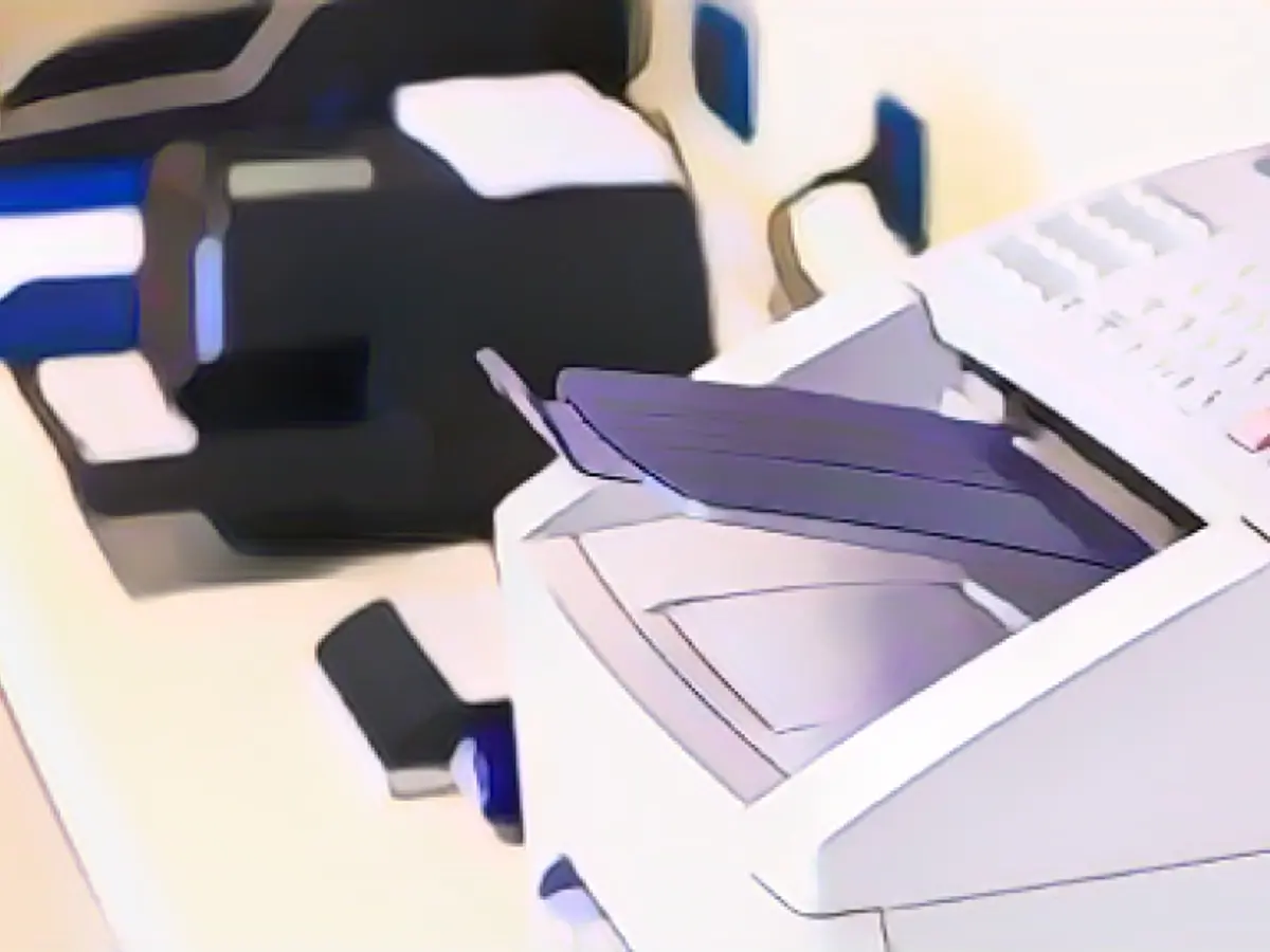 Bundestag sends fax machines into retirement