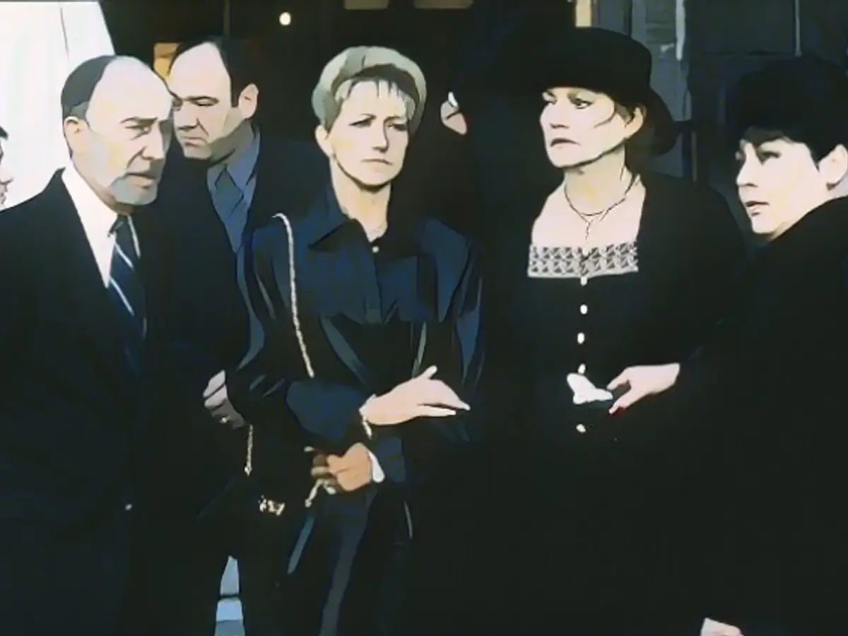 "Sopranos" actress Suzanne Shepherd is dead