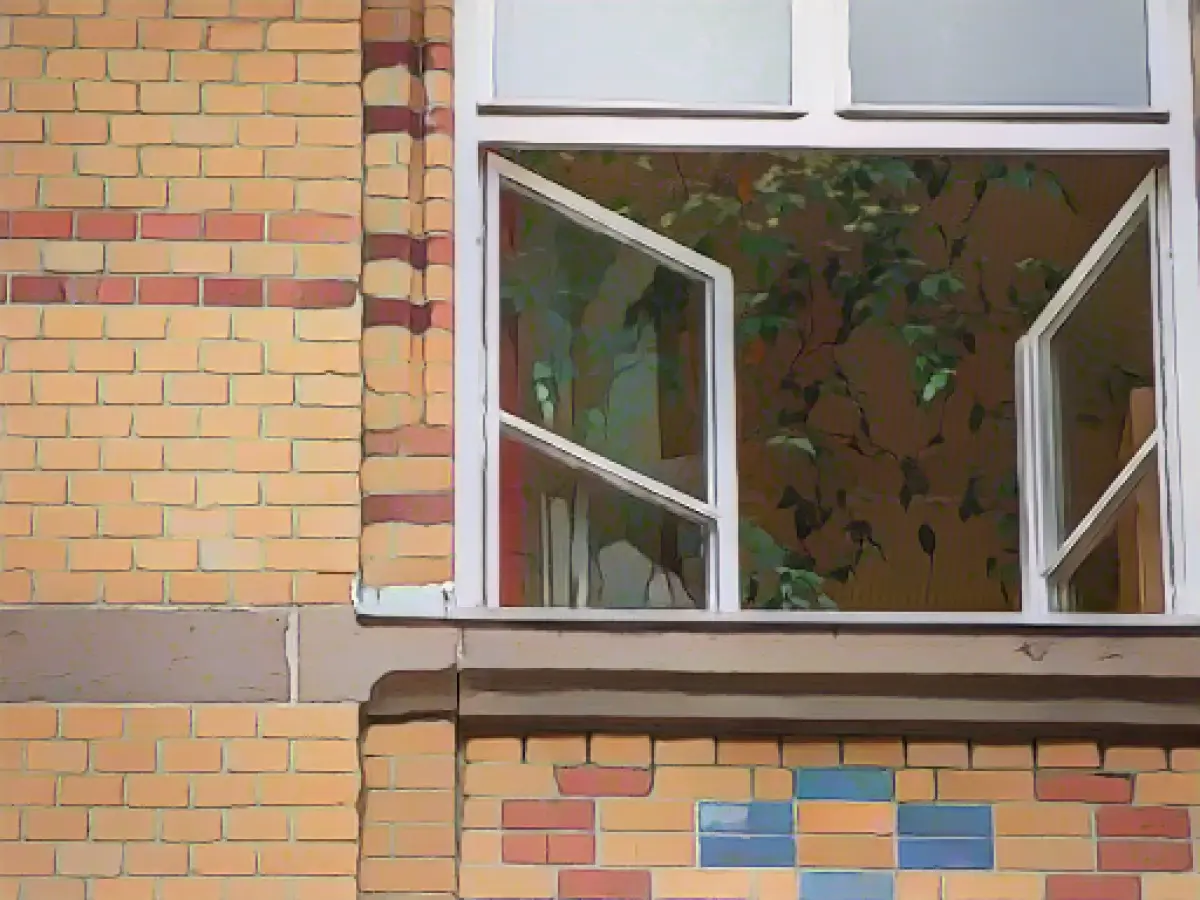 After drug deaths: city steps up prevention at schools