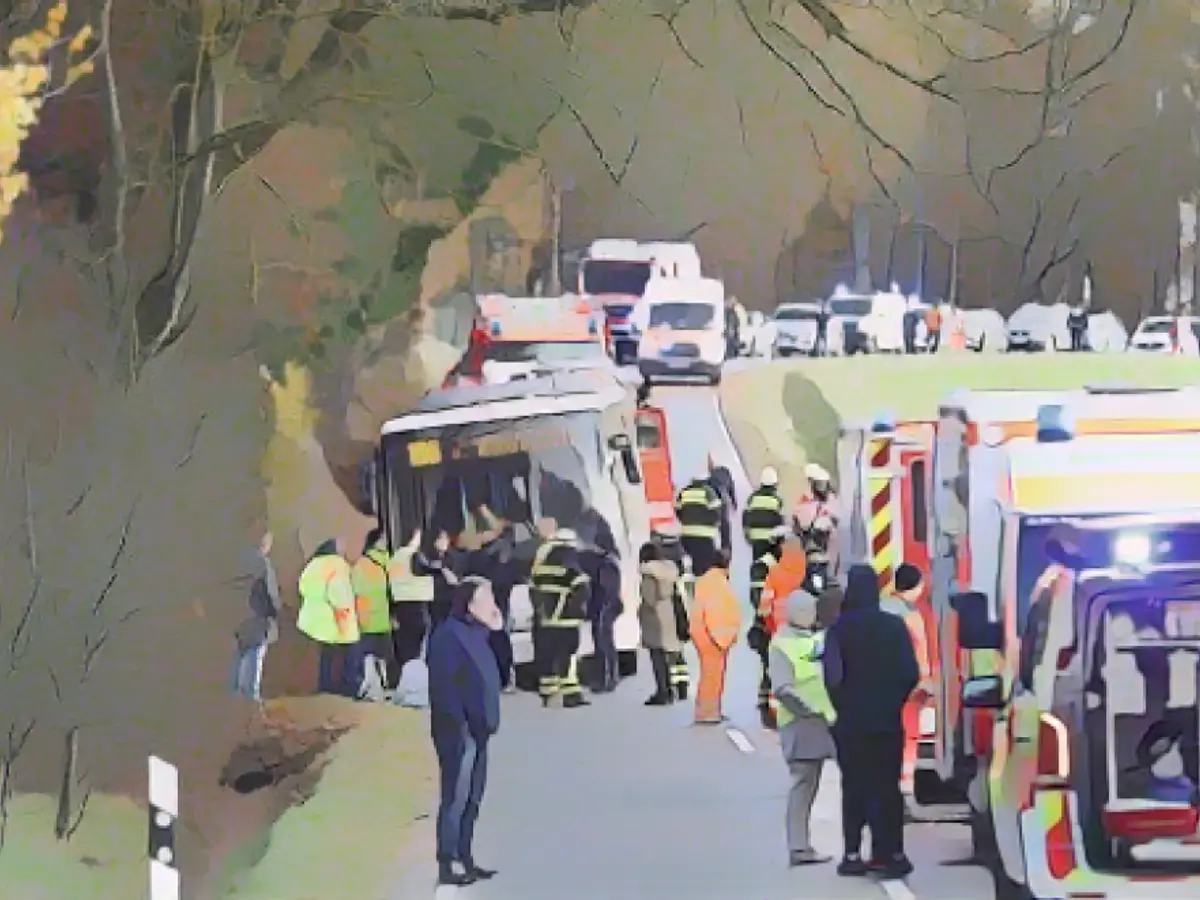 School bus accident! Eight children injured