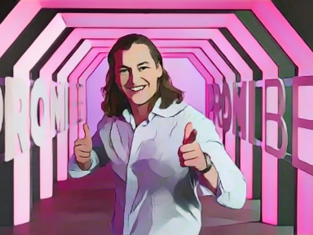 What makes party animal Ron Bielecki tick