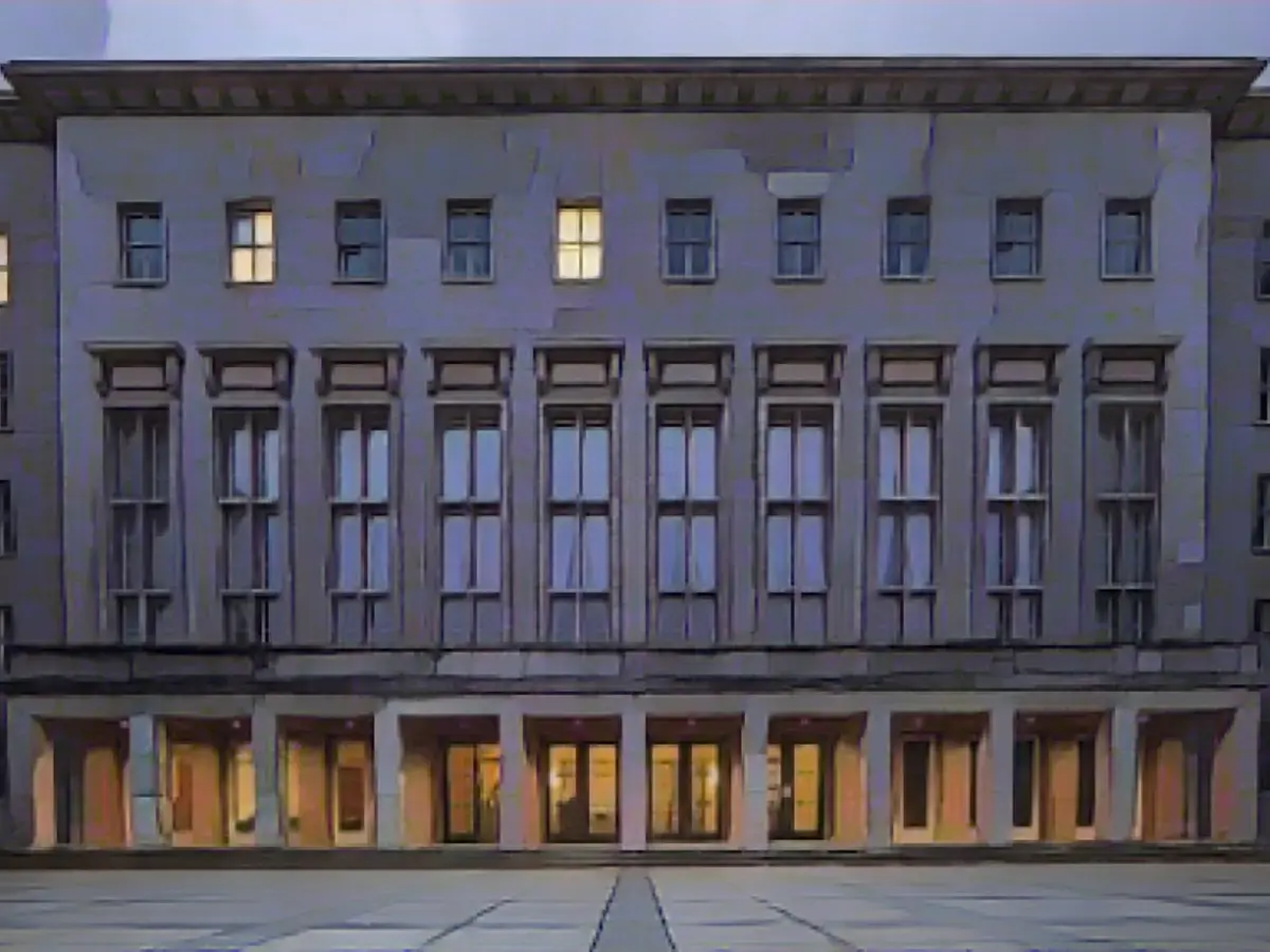 Ministry blocks almost entire 2023 federal budget