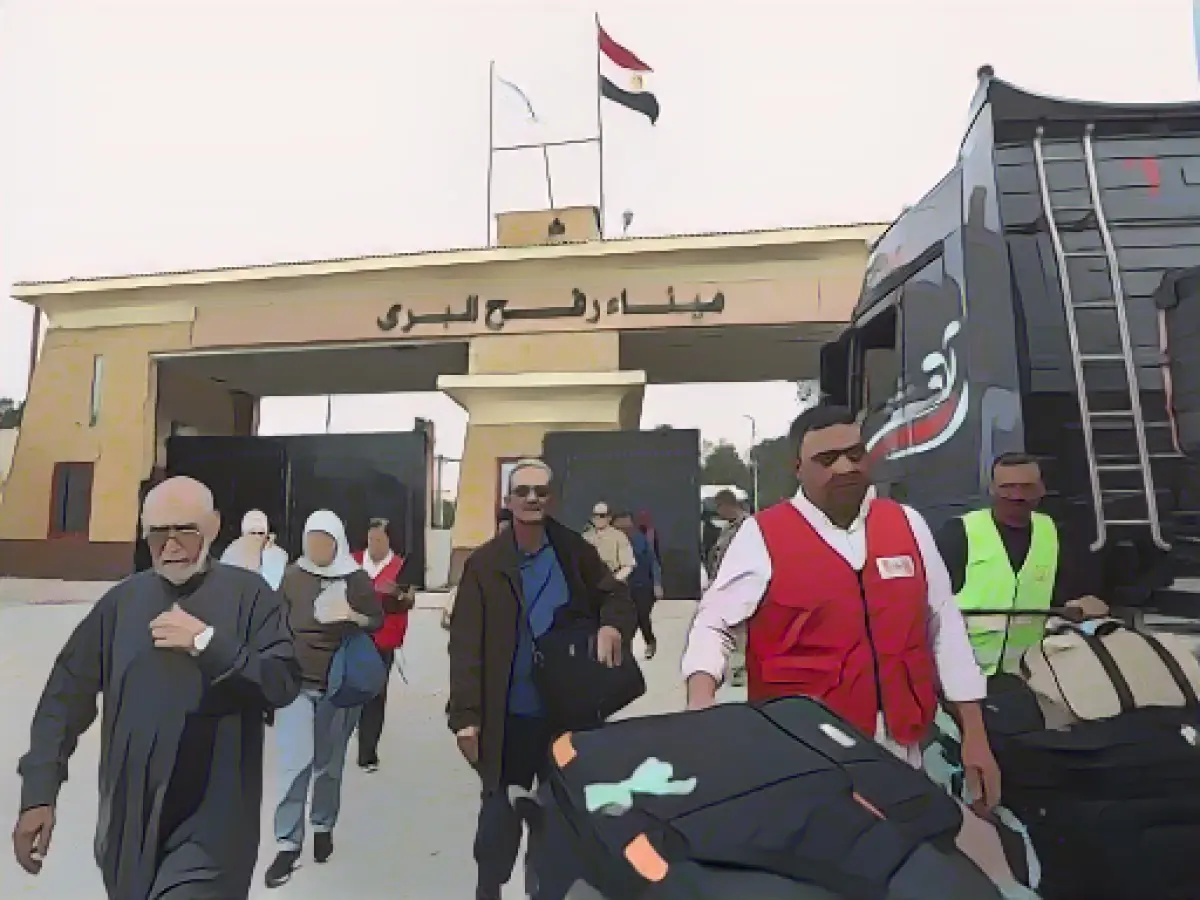 Germans can leave Gaza