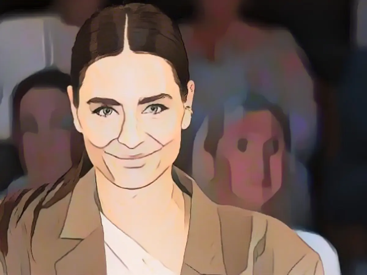 Amira Pocher makes a surprising confession