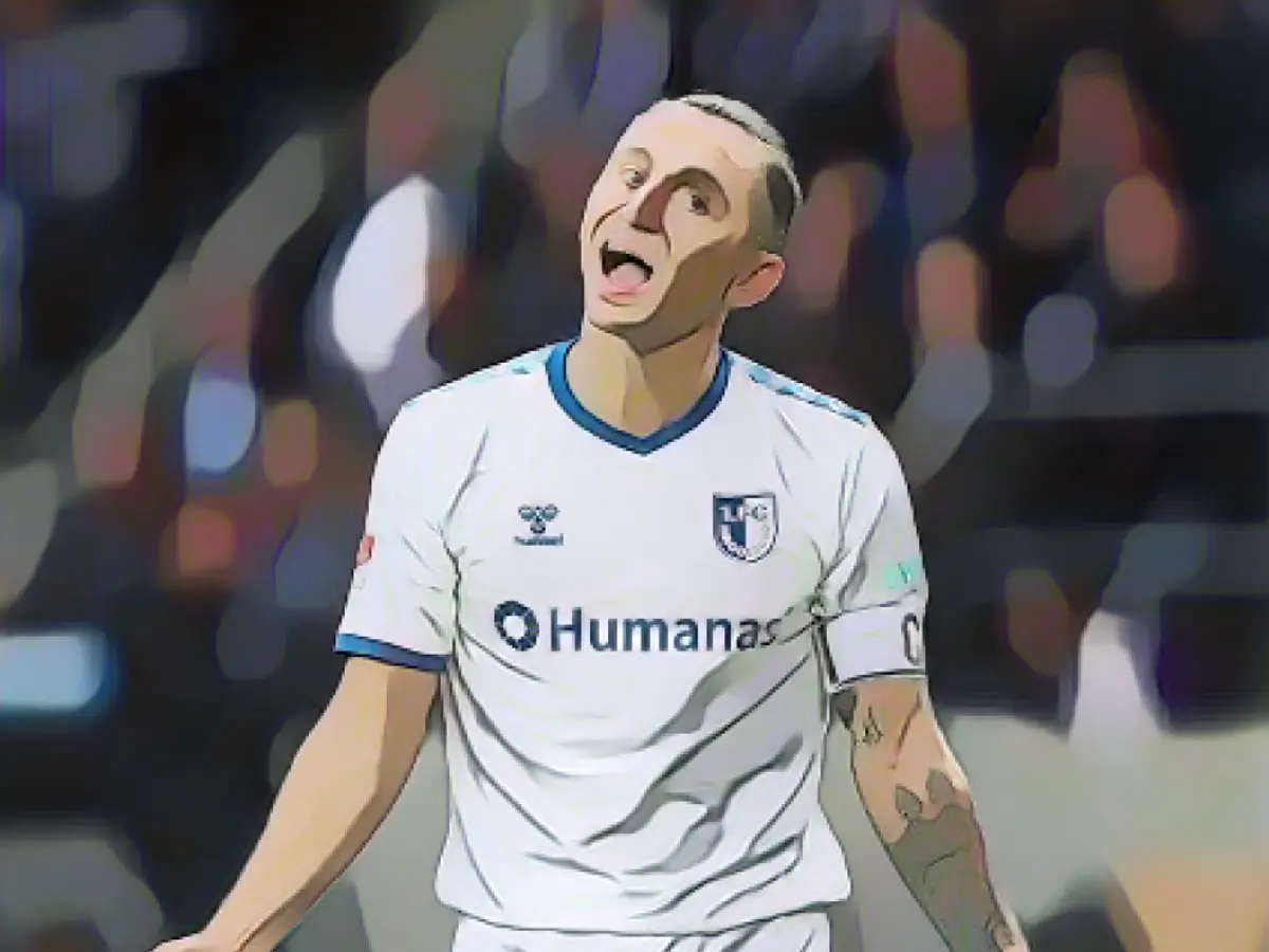 Magdeburg legend turns up the heat on Atik