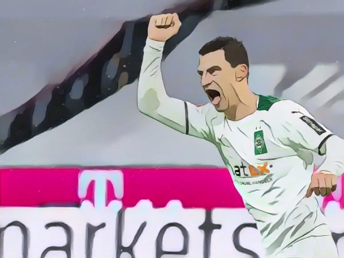 Lainer back in training for the first time after cancer