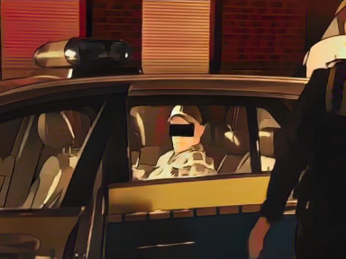 Neo-Nazi shoots pregnant neighbor through door