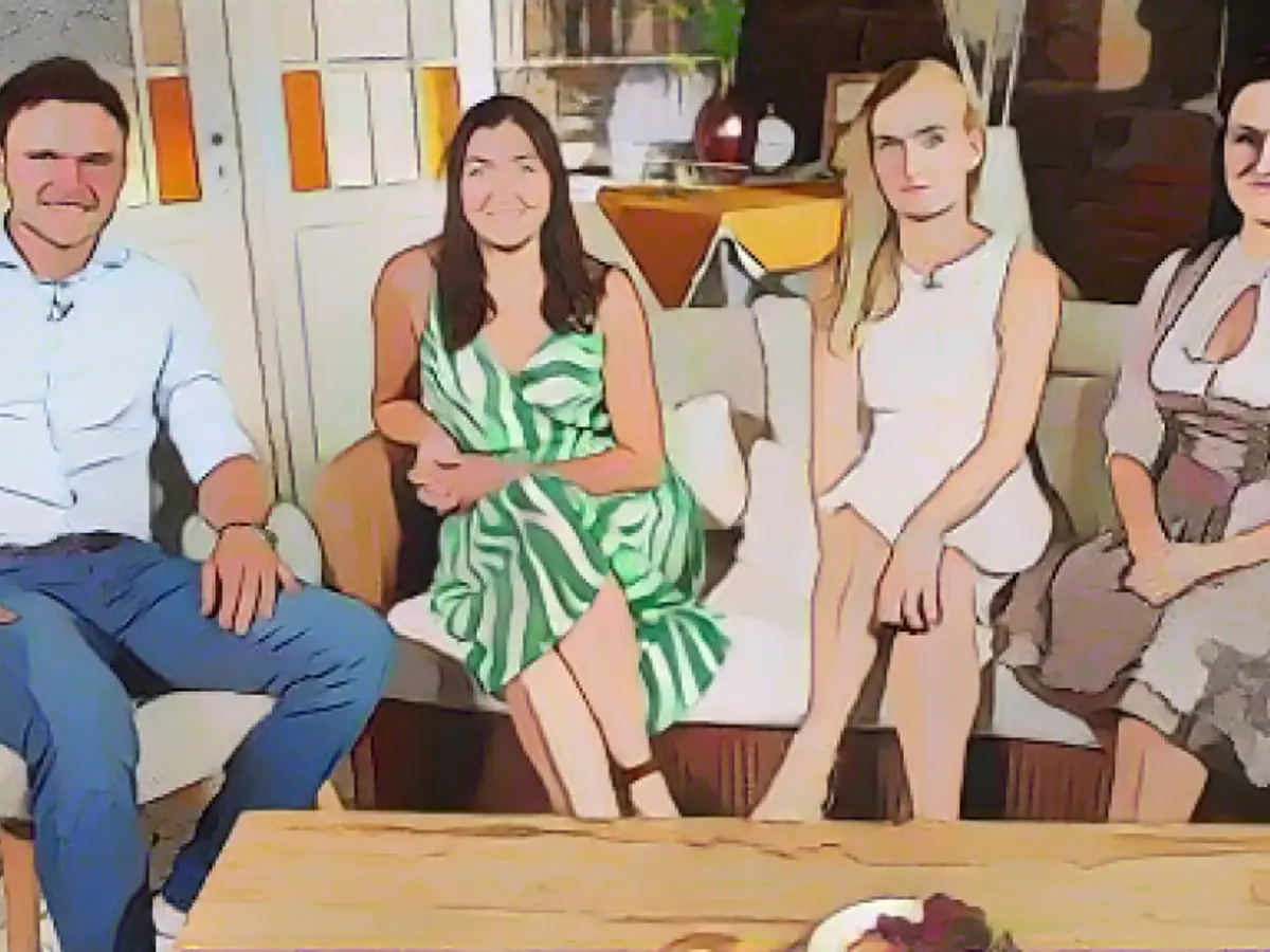 He already affectionately calls her "Praline"