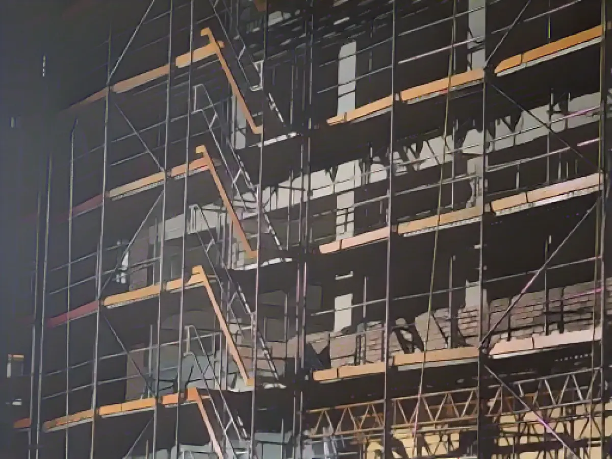 Construction industry warns of insolvencies and job cuts