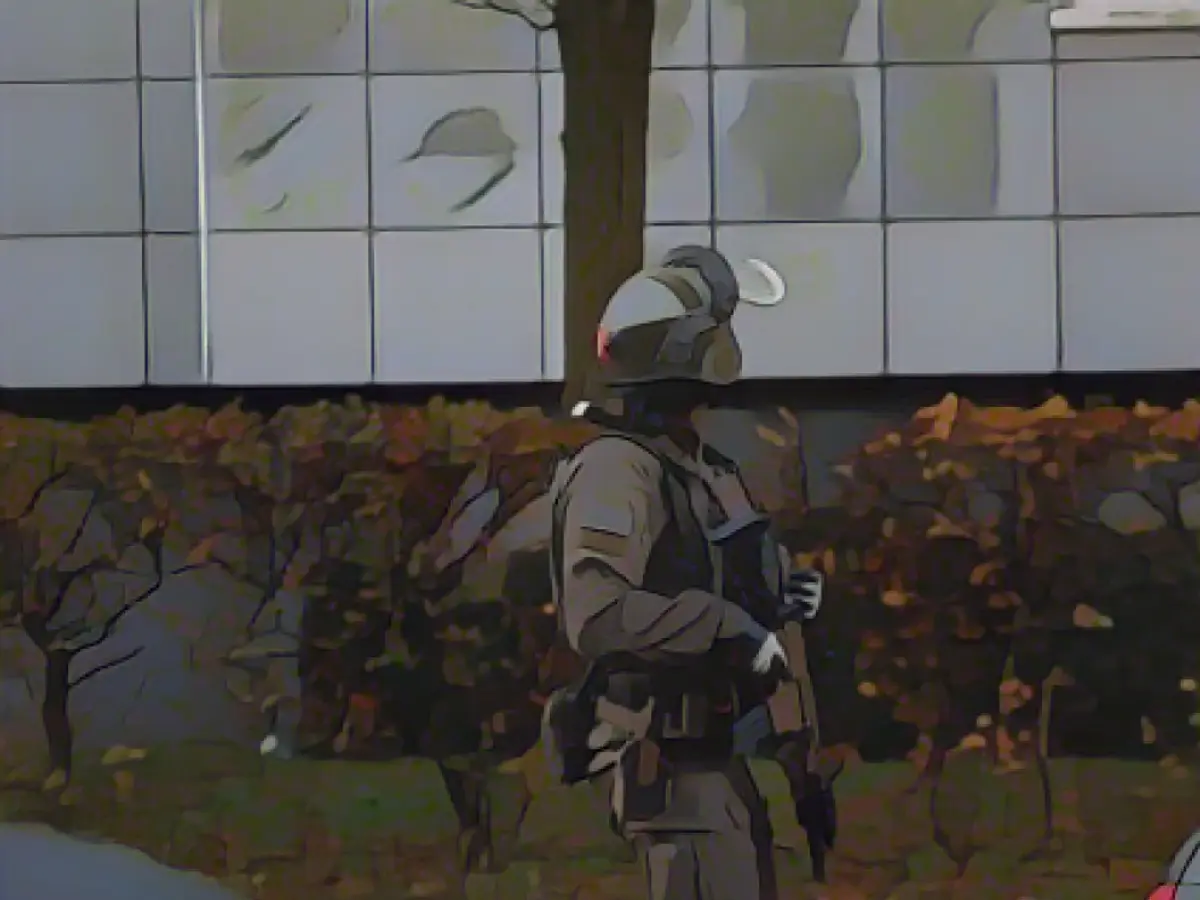 Man threatens to explode: SEK operation in Cologne!