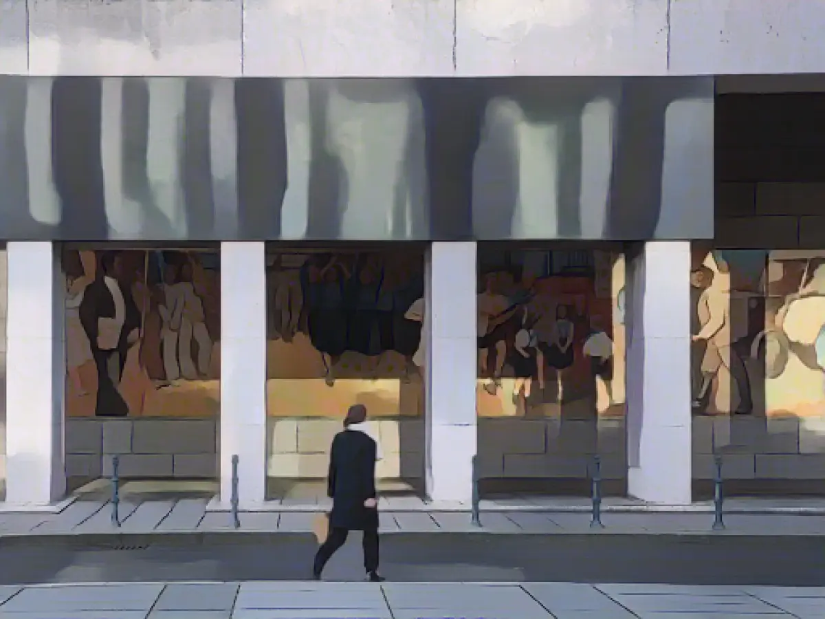 Advertising for federal budget veiled