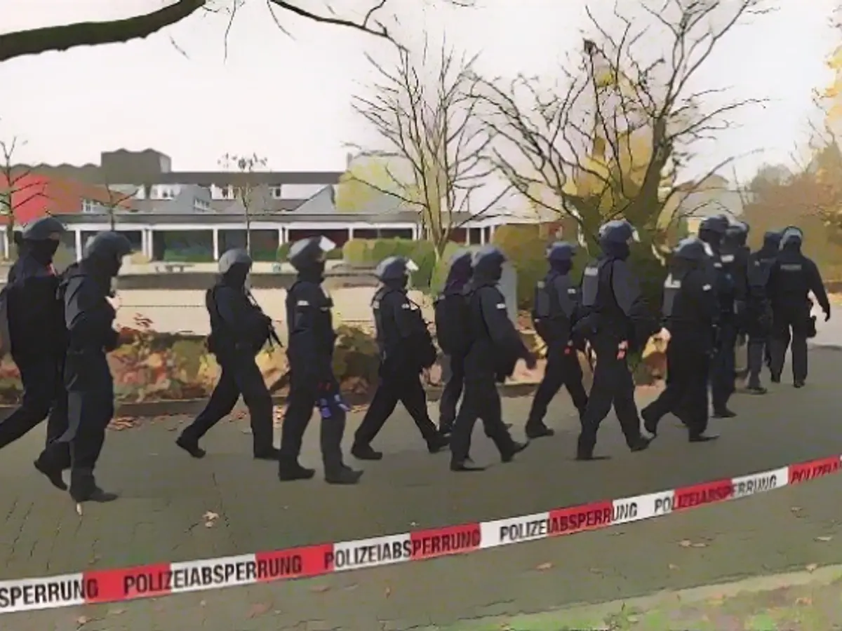 14-year-old arrested in NRW after threatening phone call