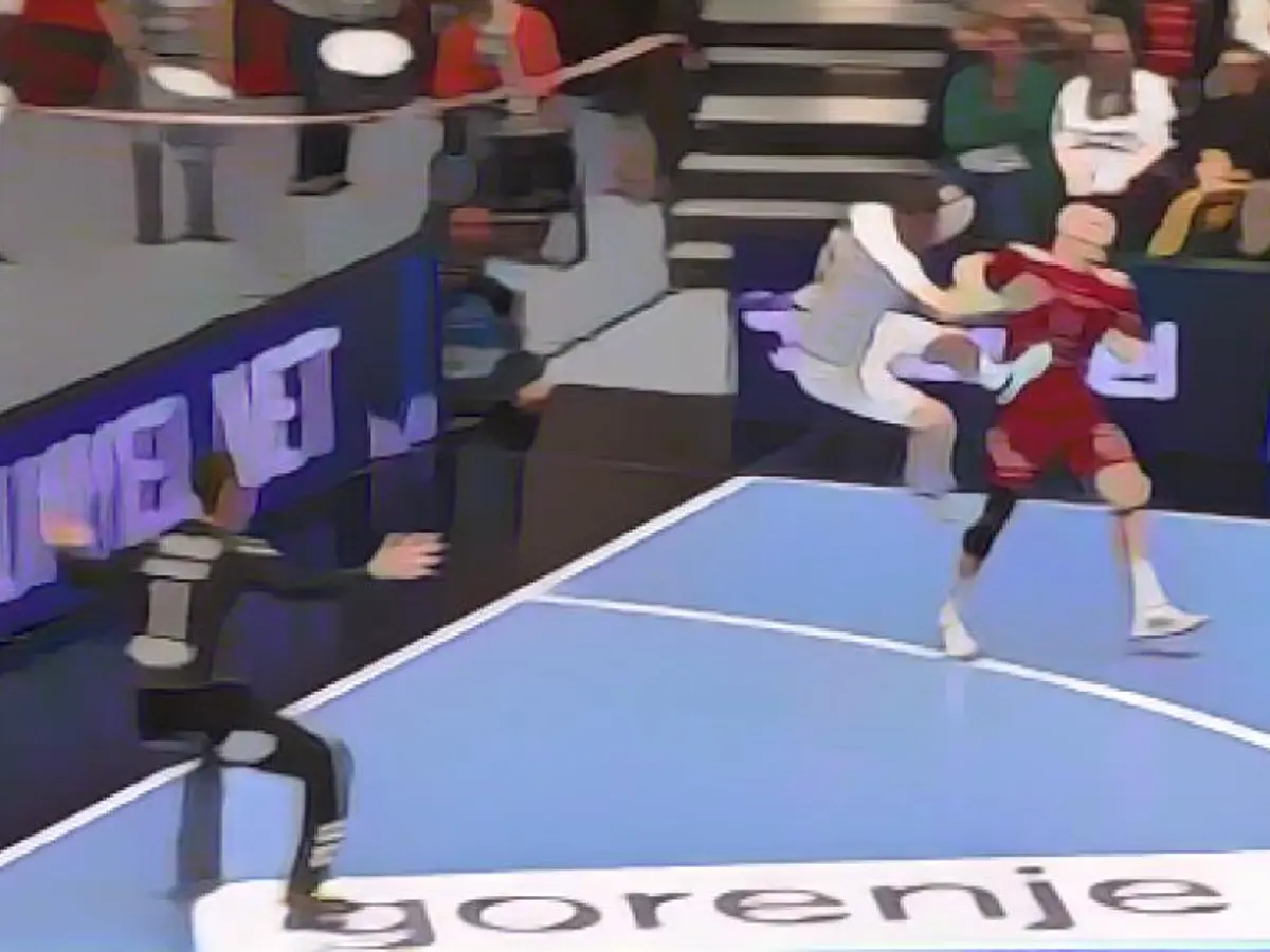 Tough knee check! Kiel squander six goals in Aalborg