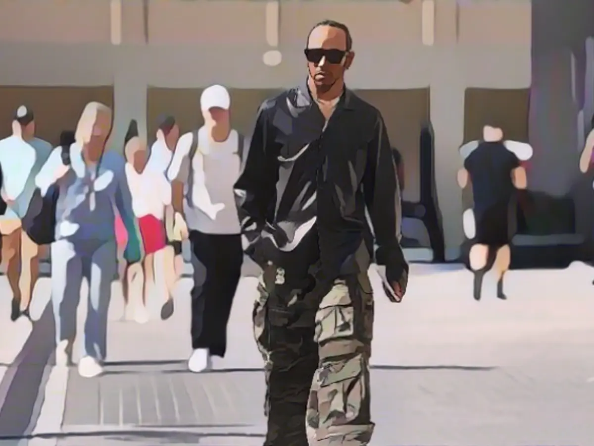 Lewis Hamilton denies wild rumors about Red Bull