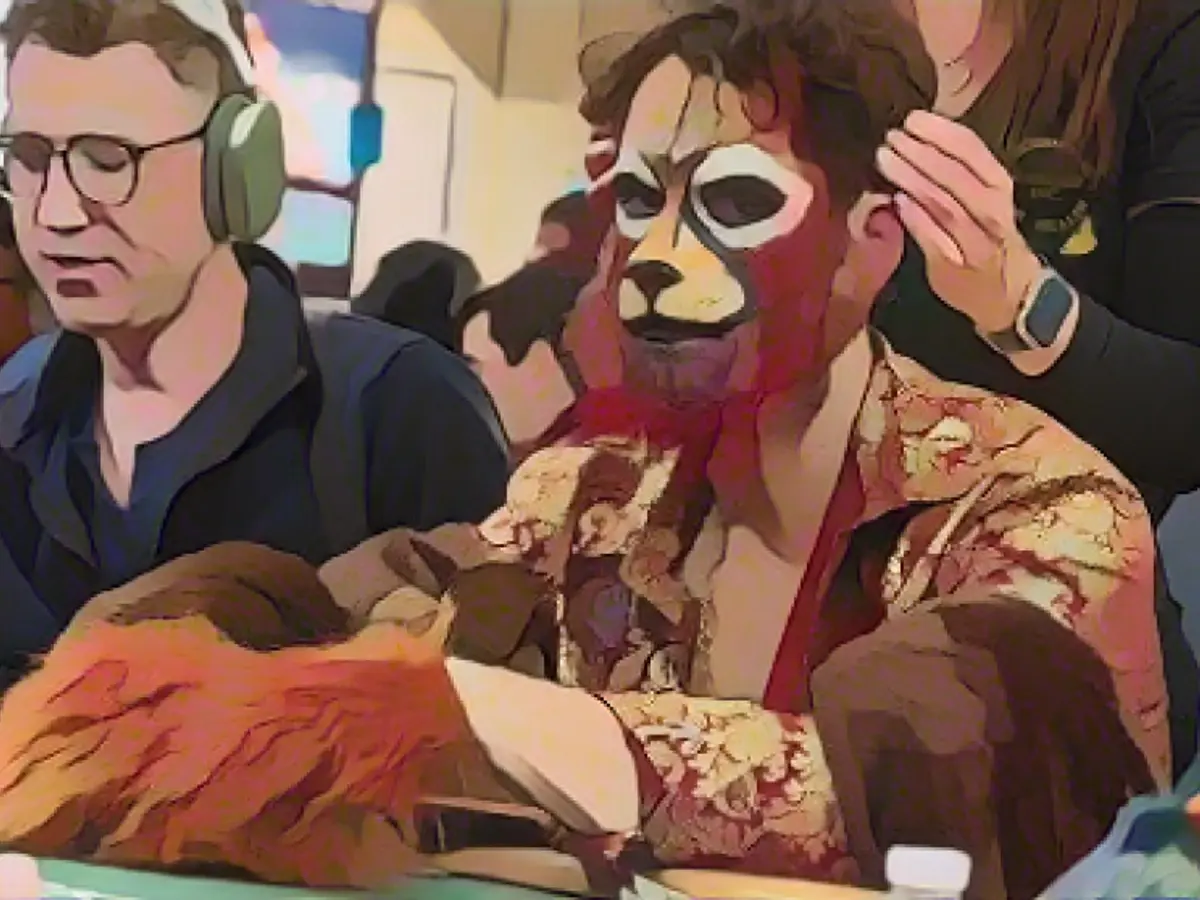 Poker star attacks his teammate