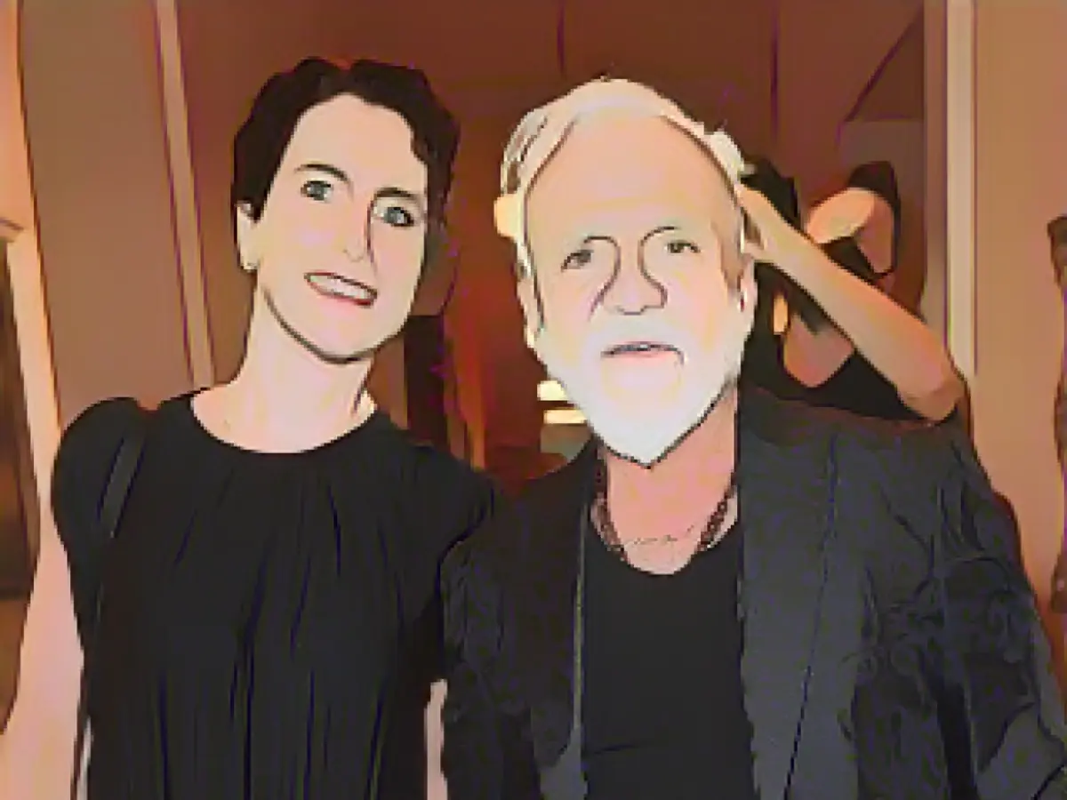 Fear of flying! Wedding in Vegas canceled