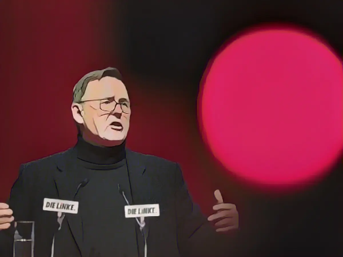 Ramelow receives Order of Merit from Steinmeier