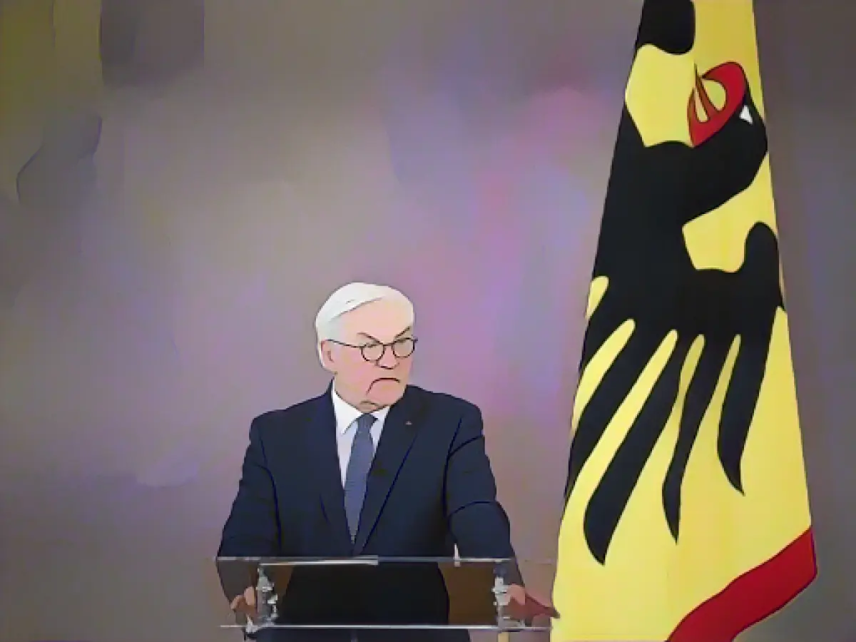 Steinmeier awards Cross of Merit to Prime Minister
