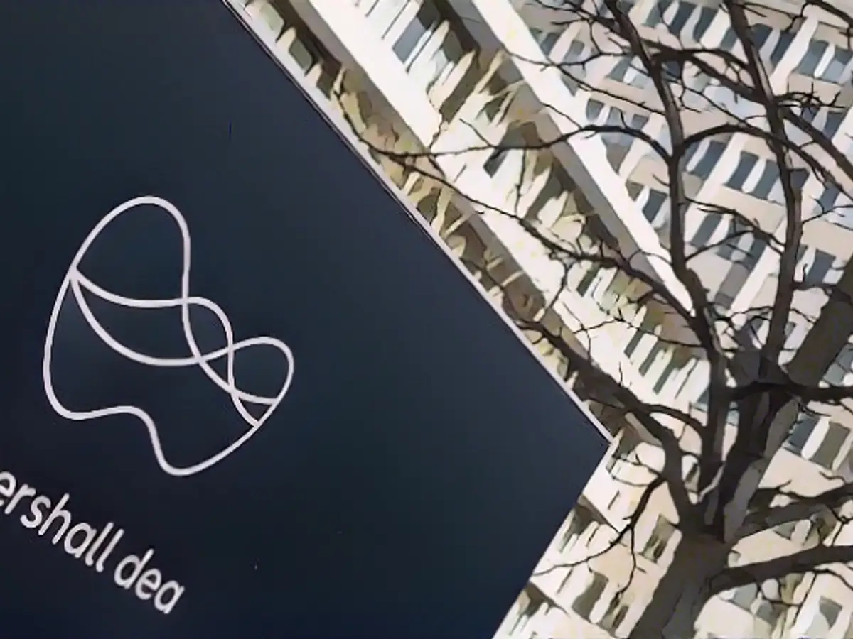 Oil giant Adnoc examines Wintershall takeover