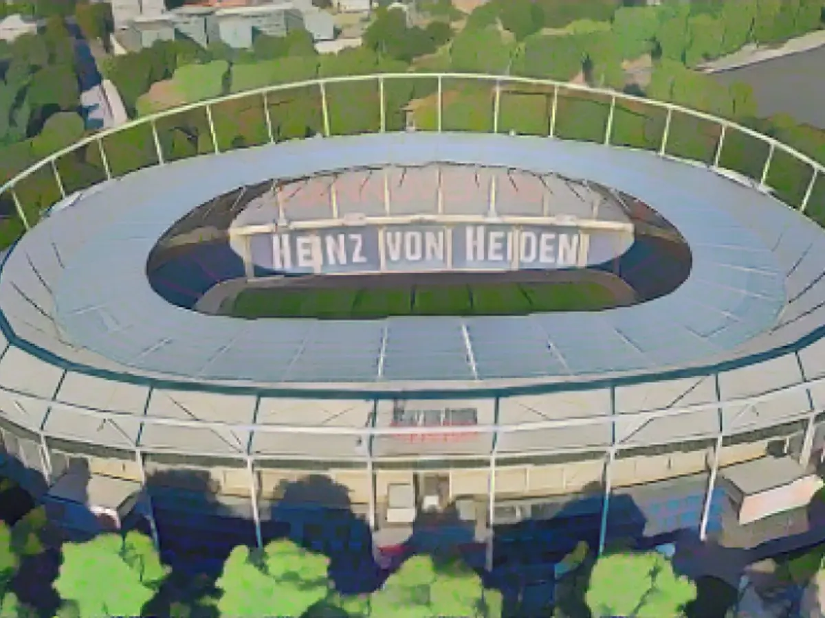 Kind snaps up Hannover Arena