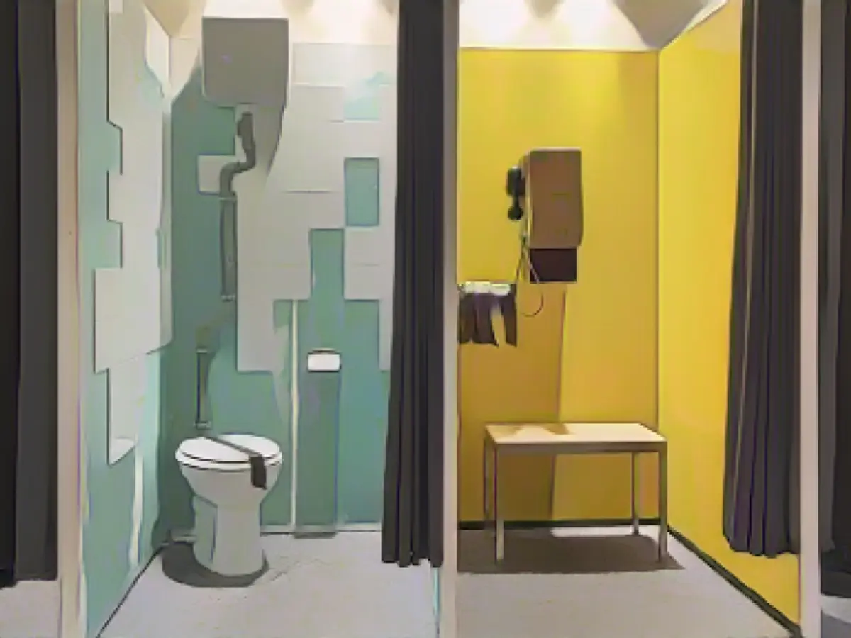 Guest toilet and telephone booth as changing room!