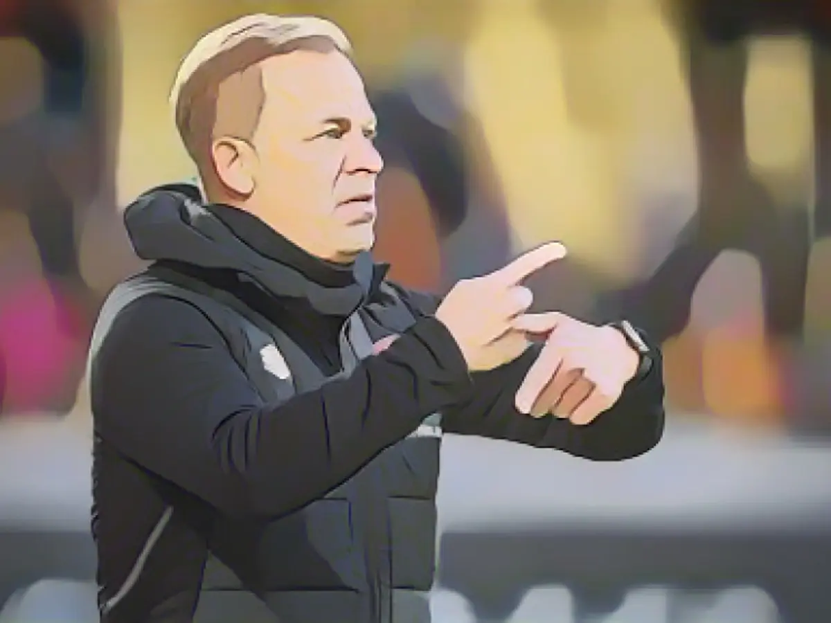 The duel of the trainer systems