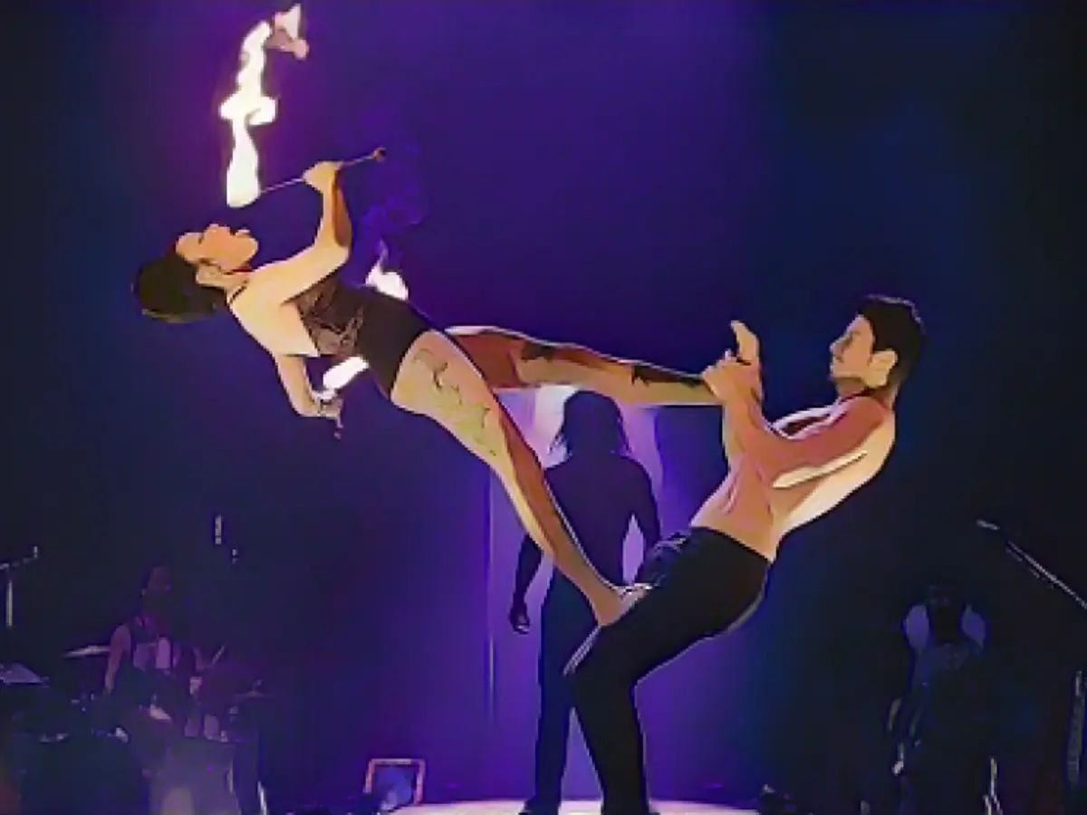 Tollwood gets off to a wild start