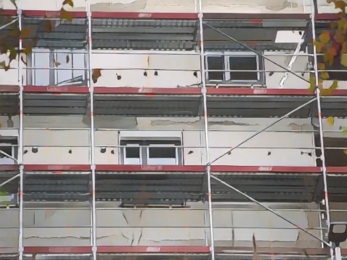 Downward trend in East German construction industry continues