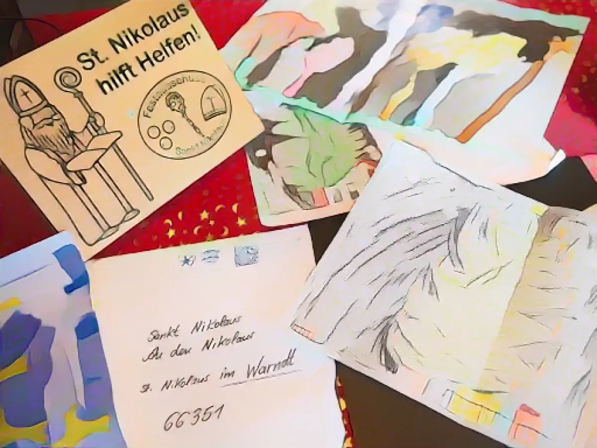 Already more than 10,000 children's letters in the Santa Claus post office