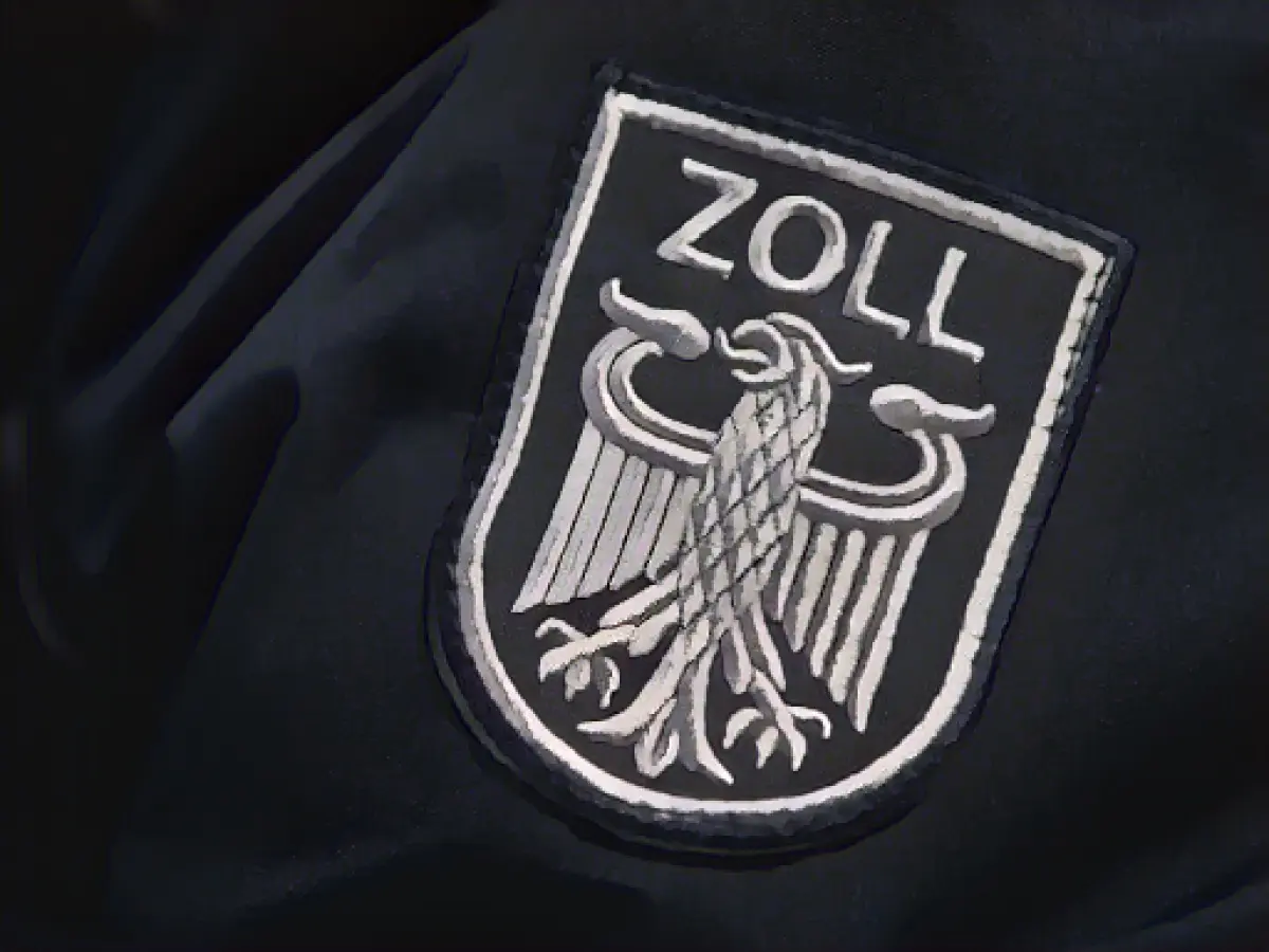 Customs inspects bars in Leipzig in the fight against clan crime