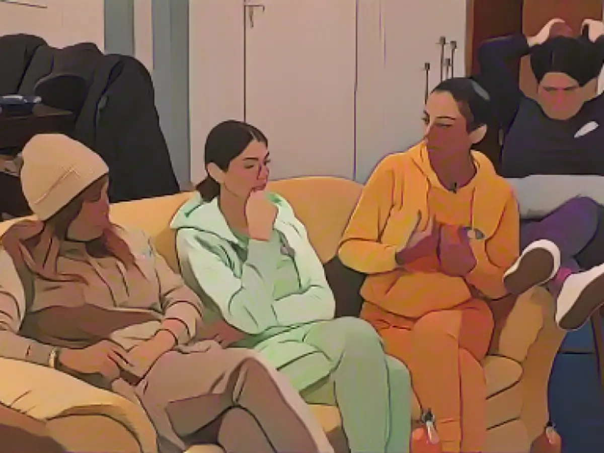 The first lady is OUT of TV jail!