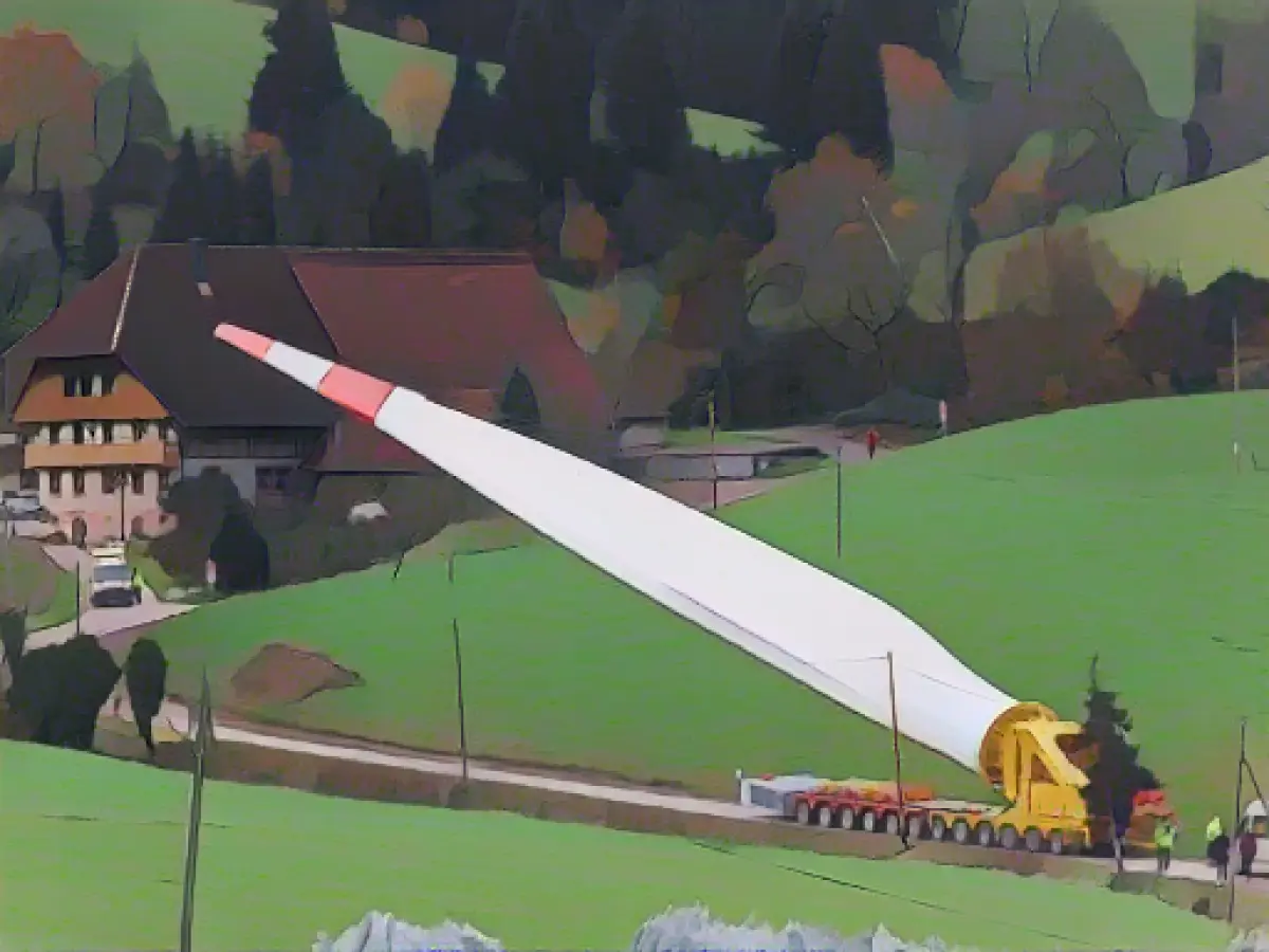 Heavy transport with wind blade continues through the Black Forest
