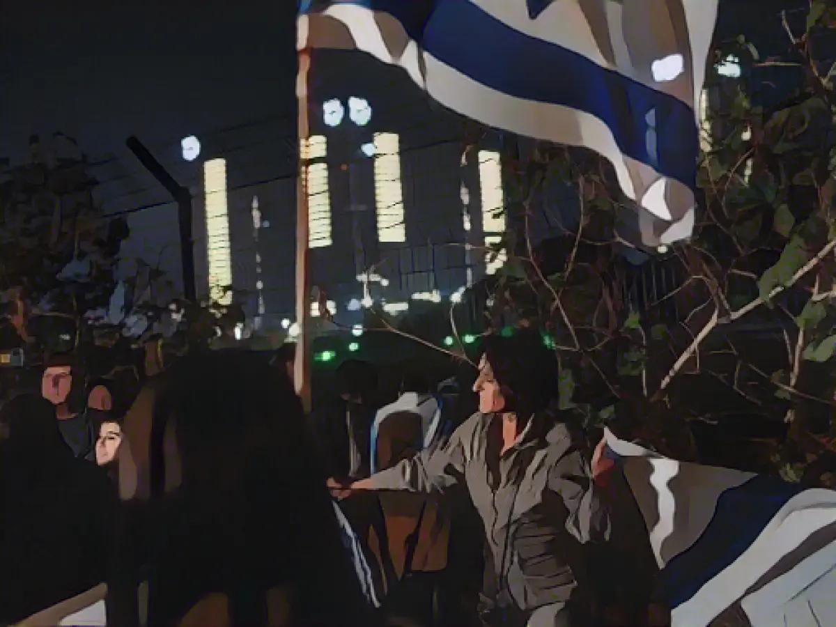 Army: Another group of Gaza hostages handed over to Red Cross