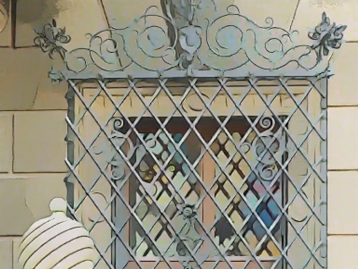 Remmos practiced climbing over the fence for nights on end