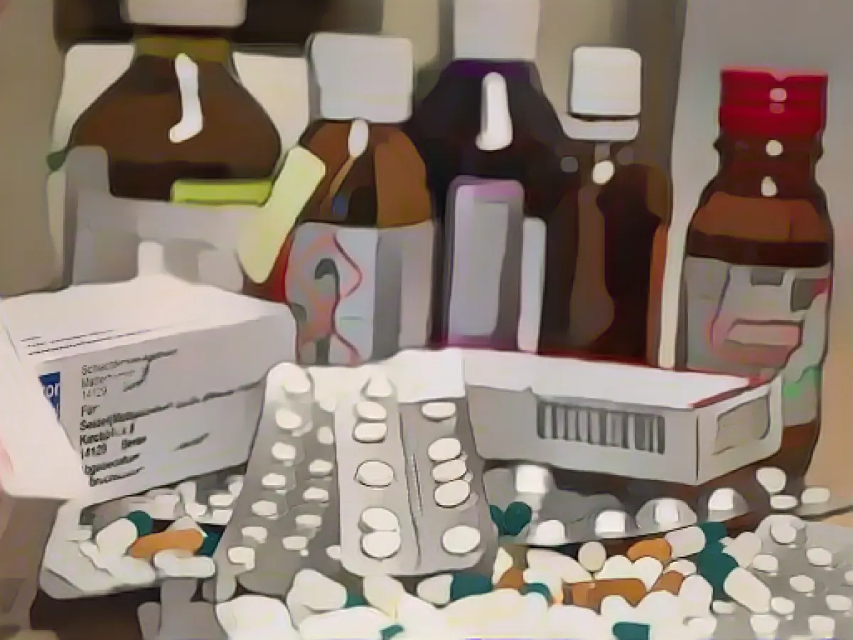 Health insurance funds have to pay more and more for medicines