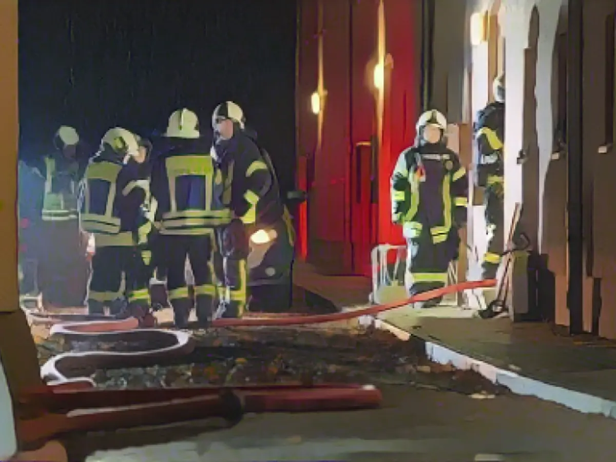 Man dies in apartment fire