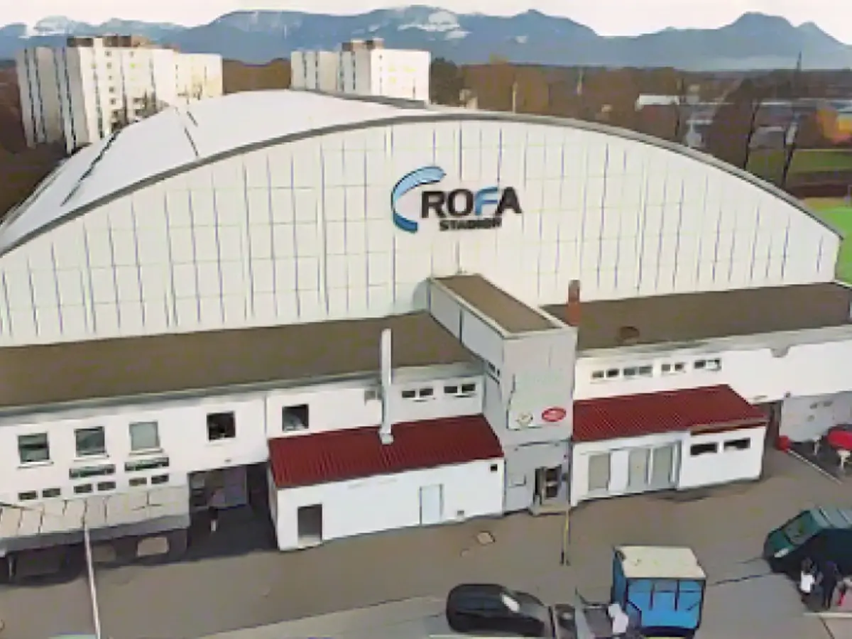 Car vandal causes 100,000 euros in damage