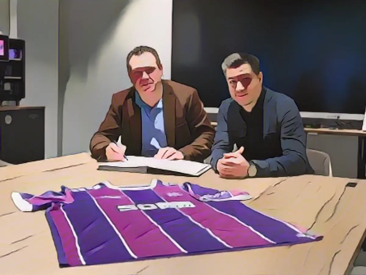 Koschinat takes over crisis club