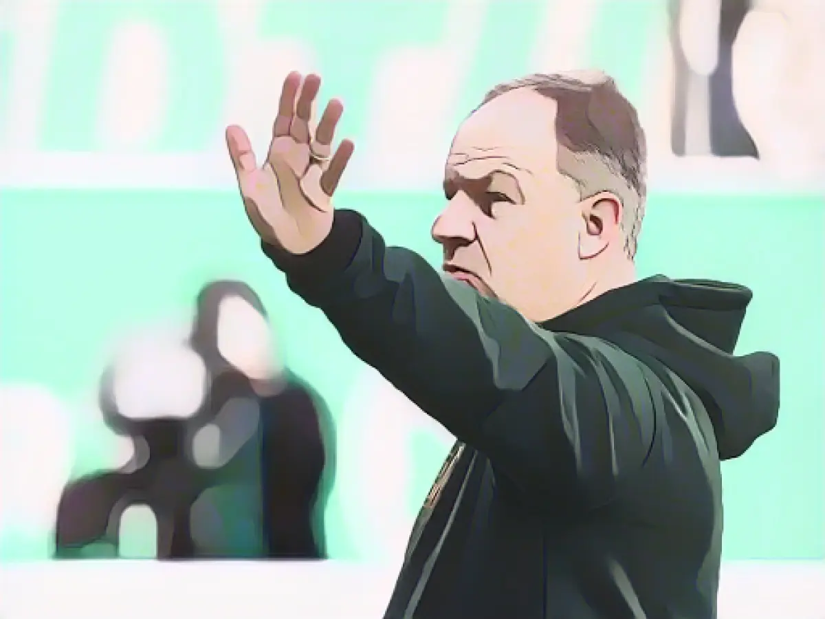 Greuther Fürth extends coach Zorniger's contract until 2026