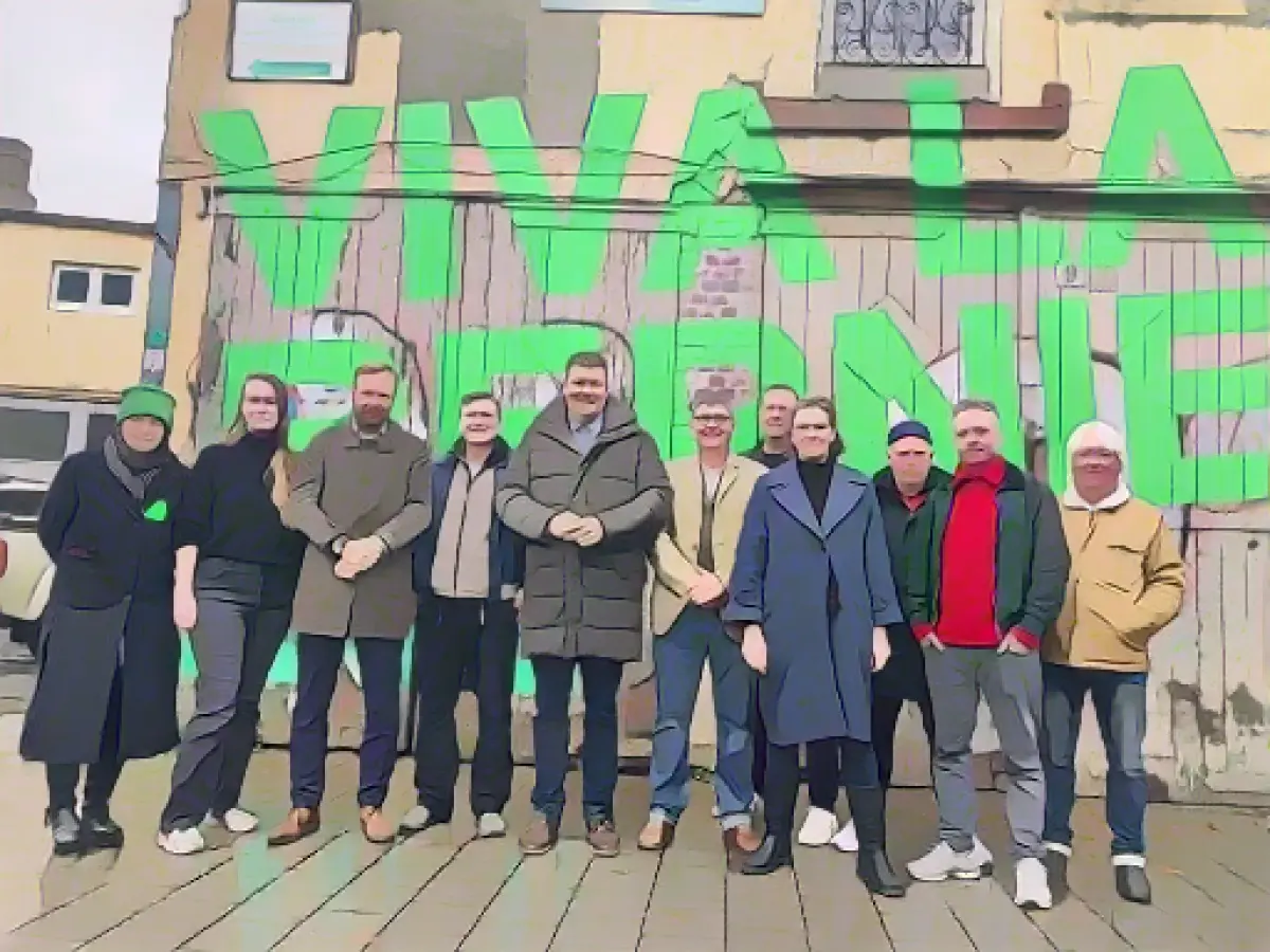 Future of the "Viva la Bernie" artists' courtyard secured