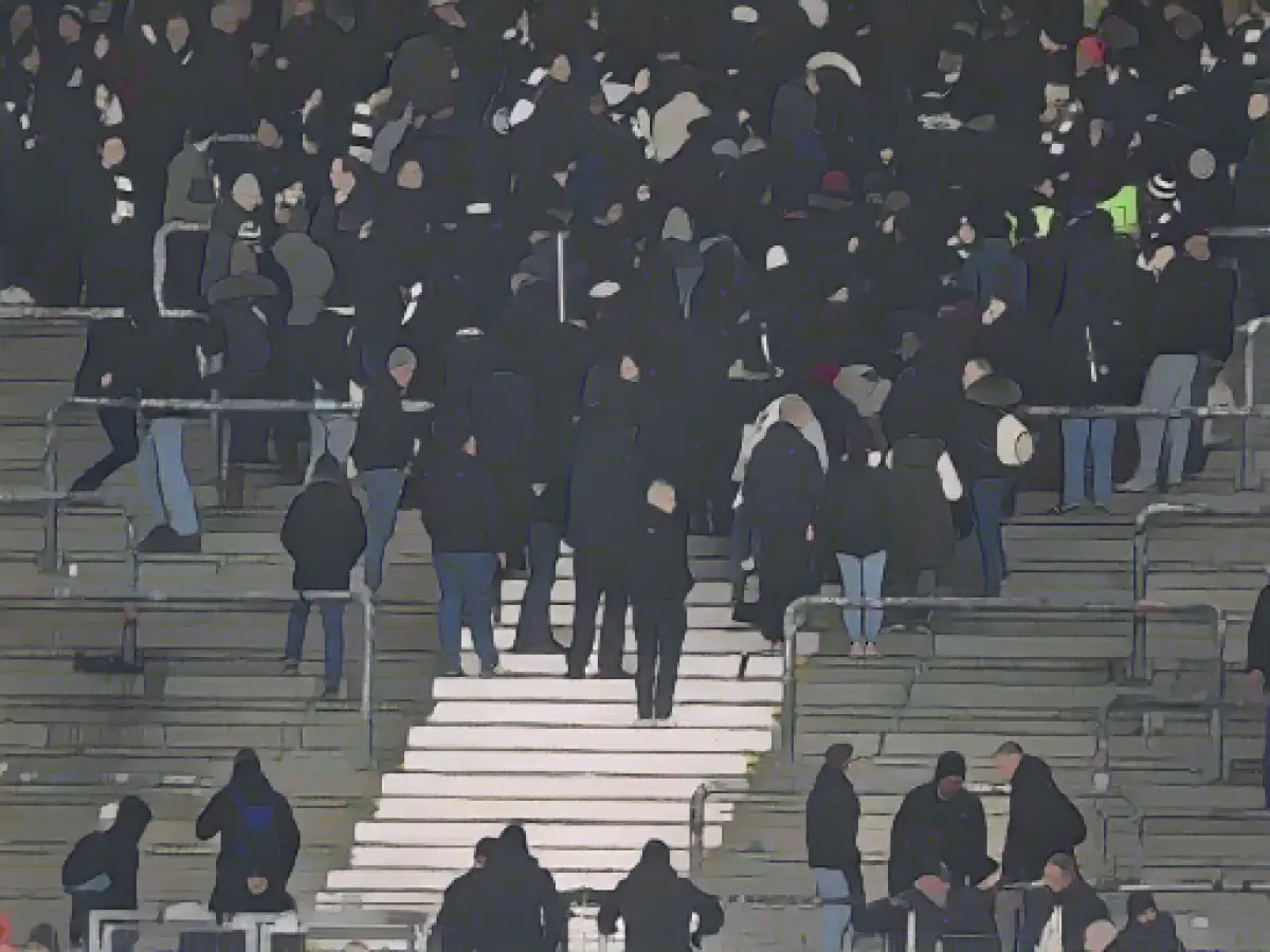 Eintracht condemns bloody riots